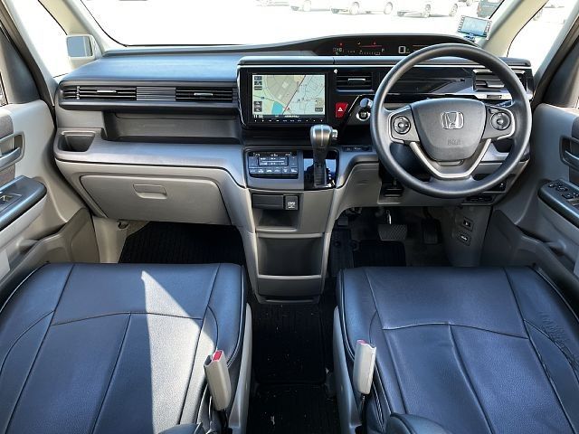 Honda e 2015-05 13732-1