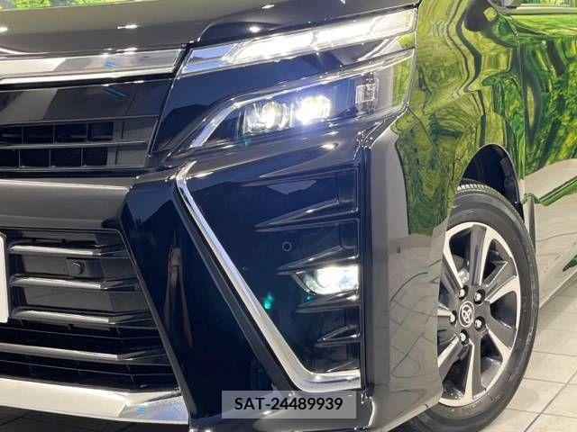 Toyota VOXY 2019-11 385493-13