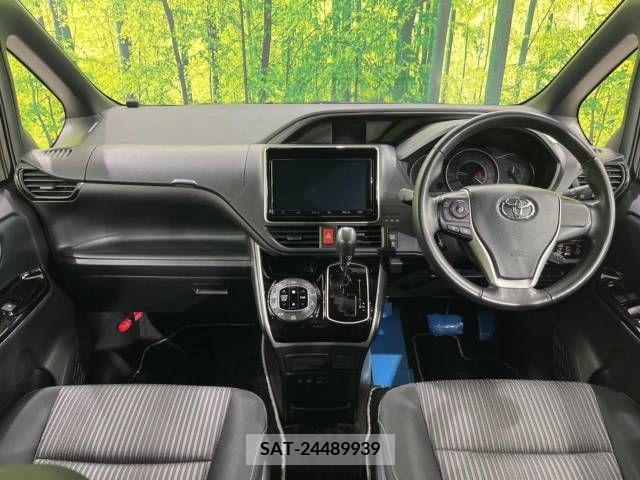 Toyota VOXY 2019-11 385493-1