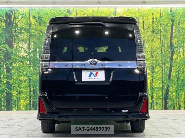 Toyota VOXY 2019-11 385493-16