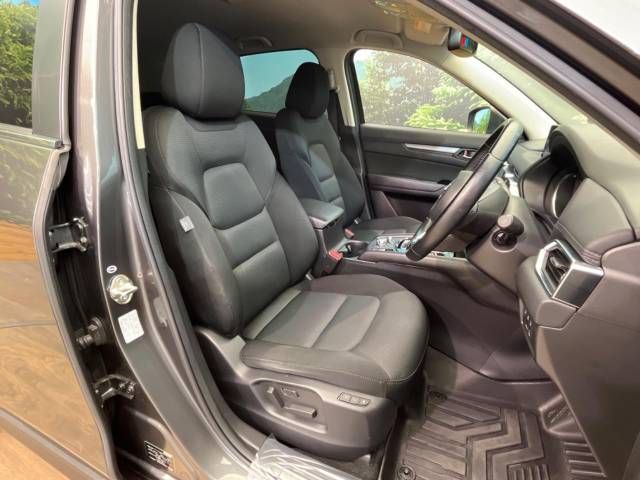 Mazda CX-5 2017-06 28923-8