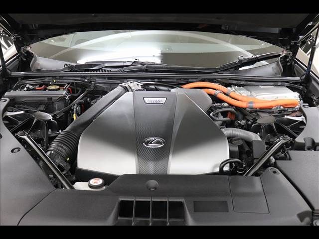 Lexus LC 2017-09 16130-24