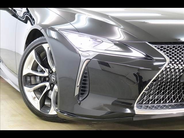 Lexus LC 2017-09 16130-22