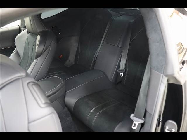 Lexus LC 2017-09 16130-12