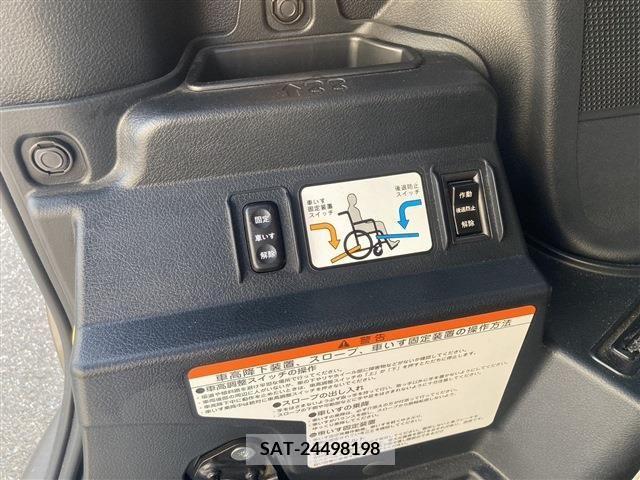 Toyota SIENTA 2021-07 314694-11