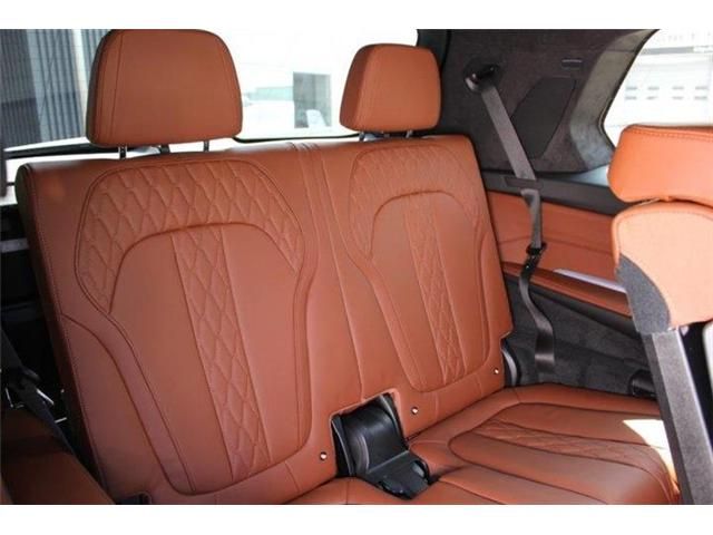 Bmw X7 2022-08 17940-6
