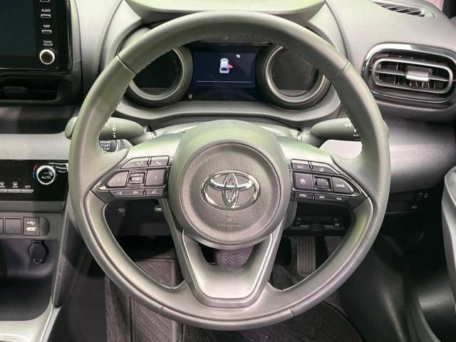 Toyota YARIS CROSS 2023-07 26508-11