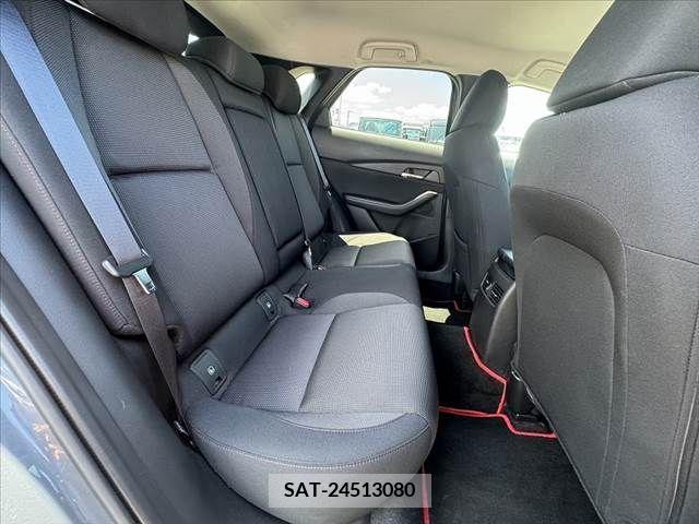 Mazda CX-30 2022-11 348059-17