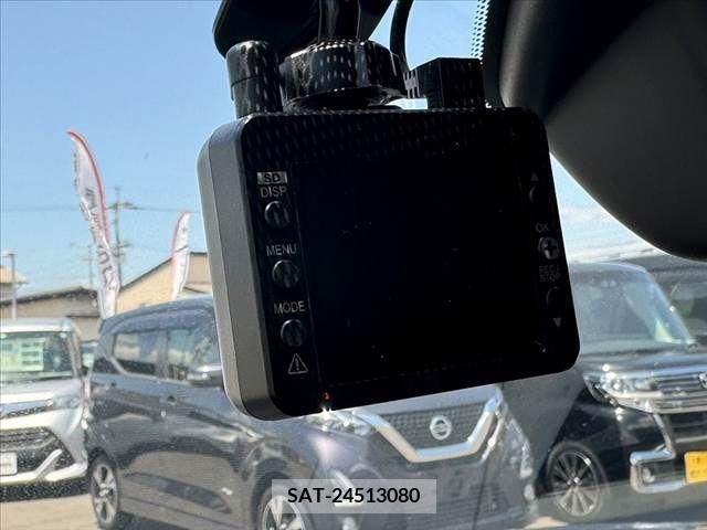 Mazda CX-30 2022-11 348059-6