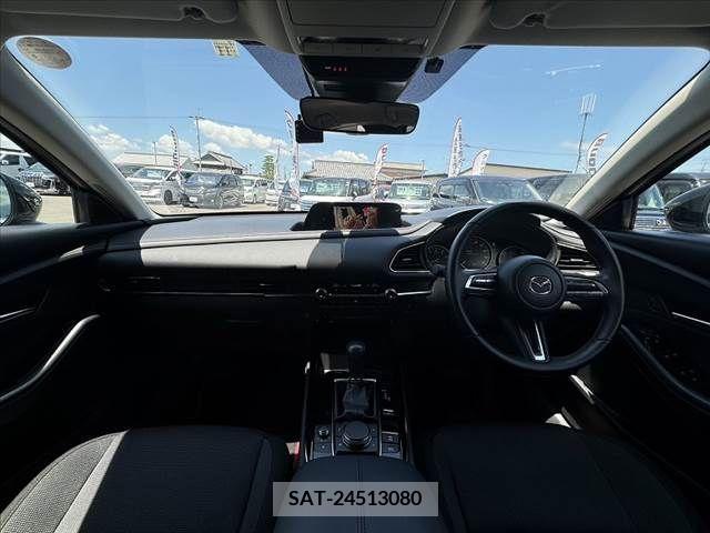 Mazda CX-30 2022-11 348059-1