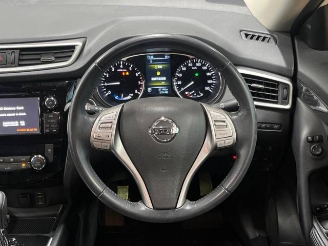 Nissan X-TRAIL 2015-11 184988-11
