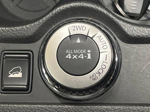 Nissan X-TRAIL 2015-11 184988-2