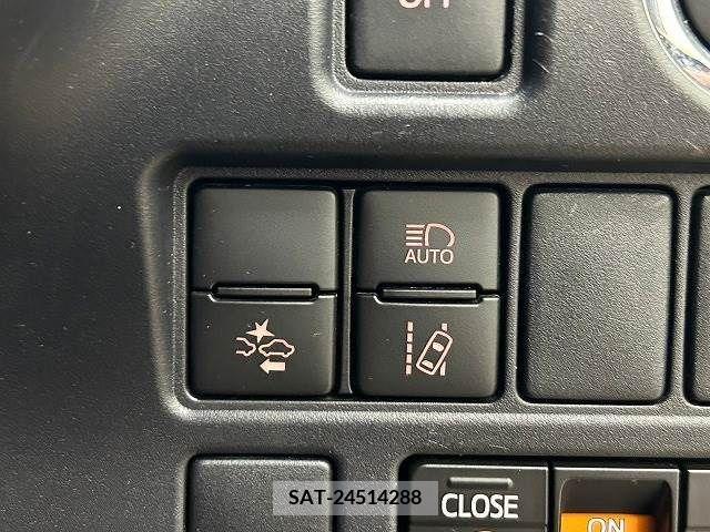 Toyota VOXY 2019-07 332250-5