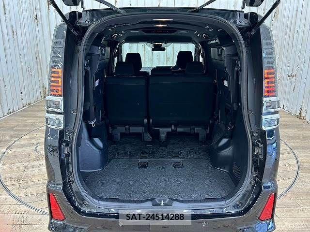 Toyota VOXY 2019-07 332250-10