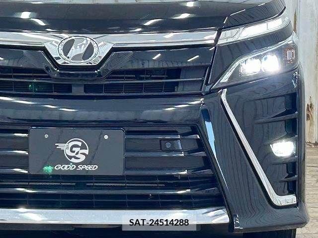 Toyota VOXY 2019-07 332250-17