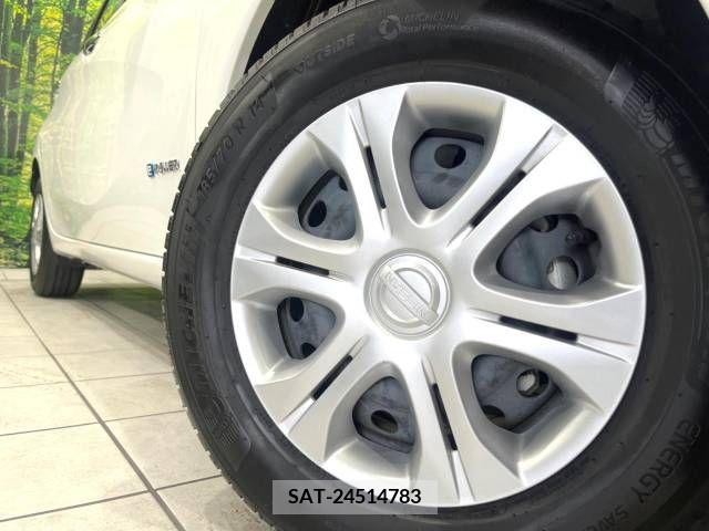 Nissan NOTE 2018-04 279833-13