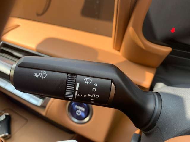 Lexus LC 2017-10 20324-12