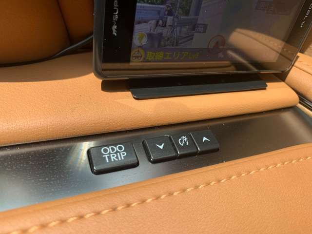 Lexus LC 2017-10 20324-17