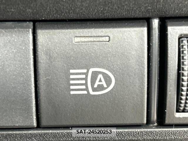Toyota VOXY 2023-03 224306-6