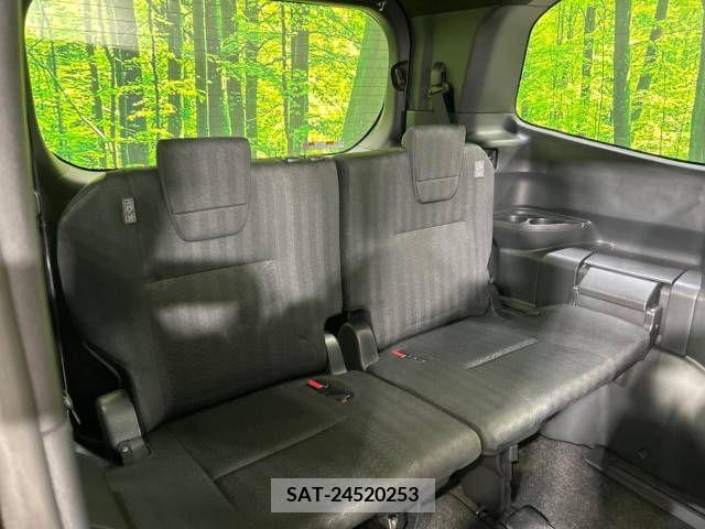 Toyota VOXY 2023-03 224306-9