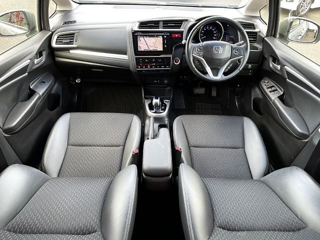 Honda FIT HYBRID 2014-10 24532-1