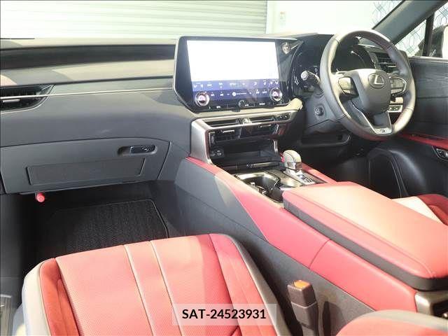 Lexus RX 2023-10 334460-2