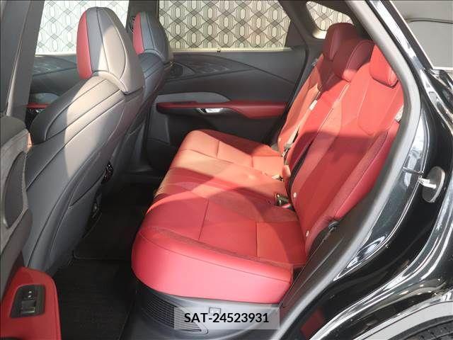 Lexus RX 2023-10 334460-11