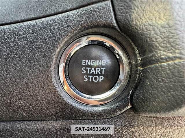 Toyota AURIS 2013-08 341559-26