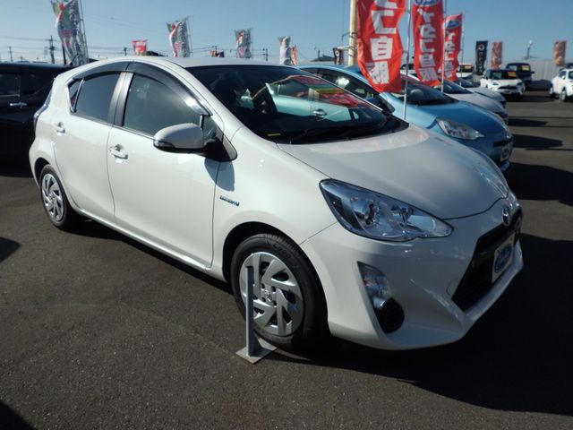 Toyota AQUA 2016-11 23407-2