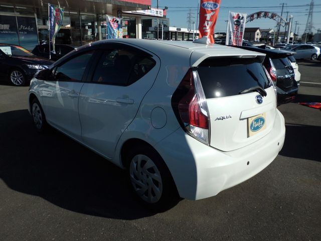 Toyota AQUA 2016-11 23407-5