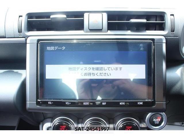 Toyota 86 2022-01 270803-1