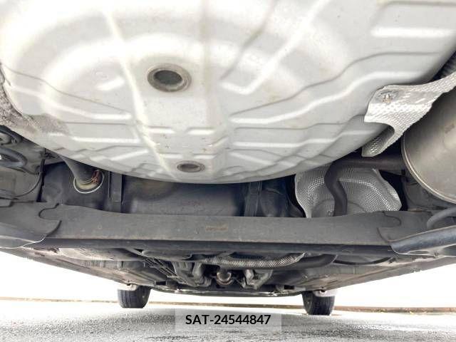 Nissan MARCH 2012-08 308126-17