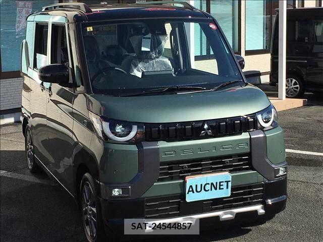 Mitsubishi DELICA MINI 2023-09 229952-4