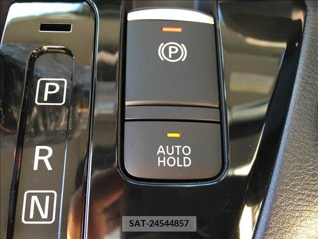 Mitsubishi DELICA MINI 2023-09 229952-11