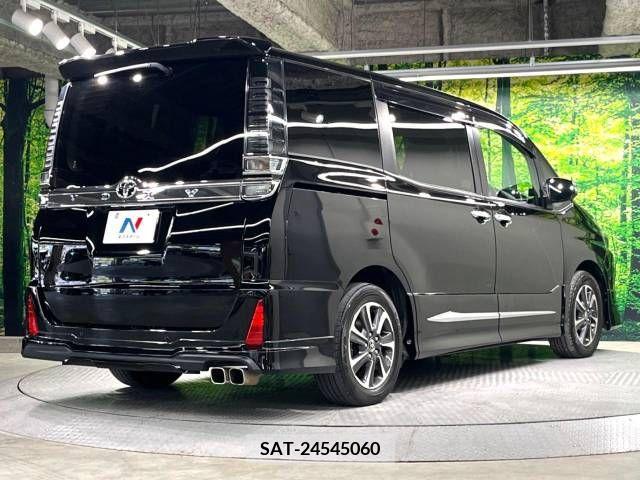 Toyota VOXY 2021-06 288865-18