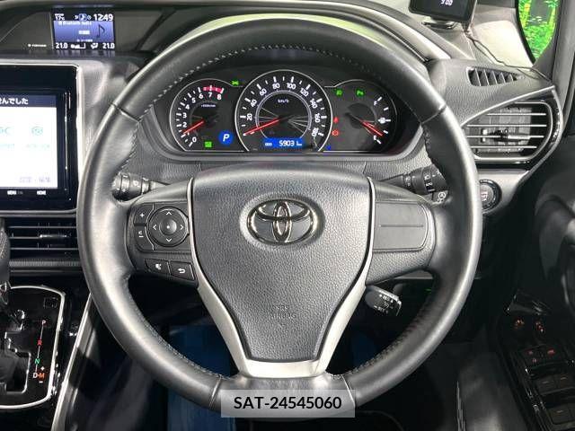 Toyota VOXY 2021-06 288865-12