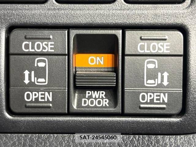 Toyota VOXY 2021-06 288865-7