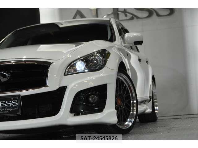 Nissan FUGA 2011-07 353727-12