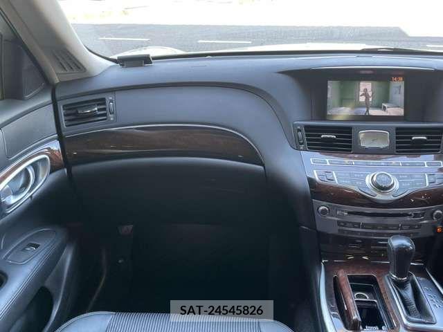 Nissan FUGA 2011-07 353727-18