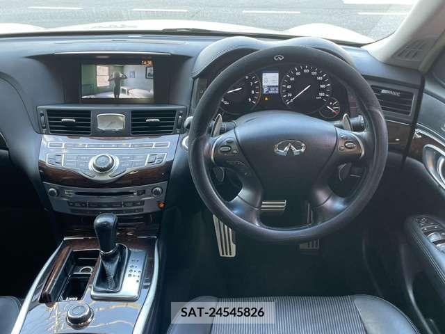 Nissan FUGA 2011-07 353727-19