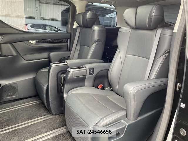 Toyota ALPHARD 2022-05 299638-18