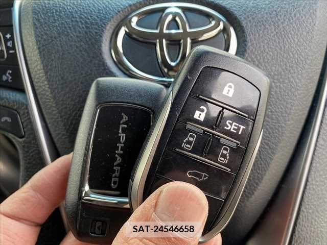 Toyota ALPHARD 2022-05 299638-24
