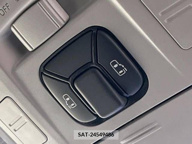 Toyota VELLFIRE 2013-03 369745-6