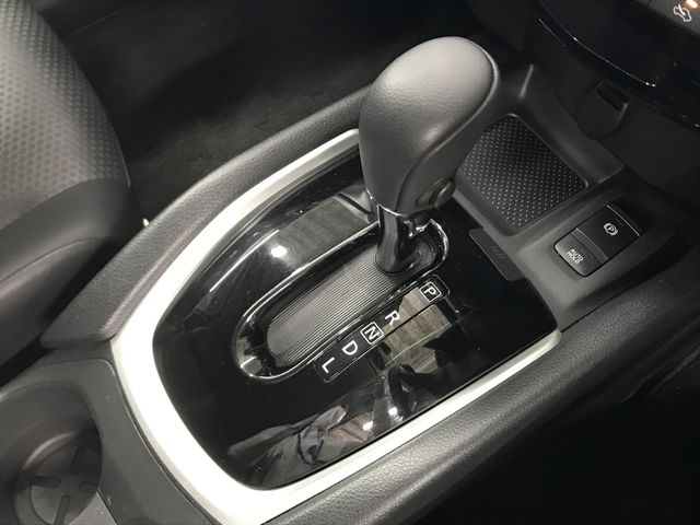 Nissan X-TRAIL 2018-02 22152-25