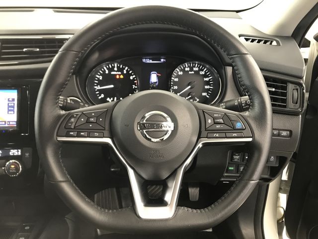 Nissan X-TRAIL 2018-02 22152-3