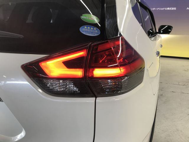 Nissan X-TRAIL 2018-02 22152-20