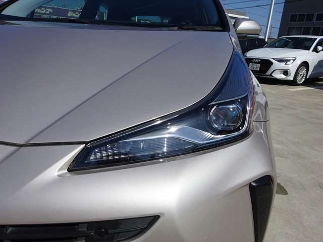Toyota PRIUS 2021-01 10334-3