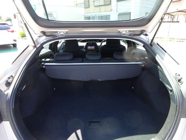 Toyota PRIUS 2021-01 10334-8