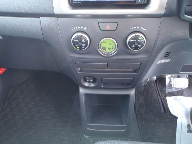 Toyota BB 2012-02 514-14