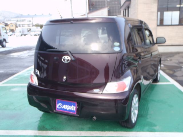 Toyota BB 2012-02 514-2